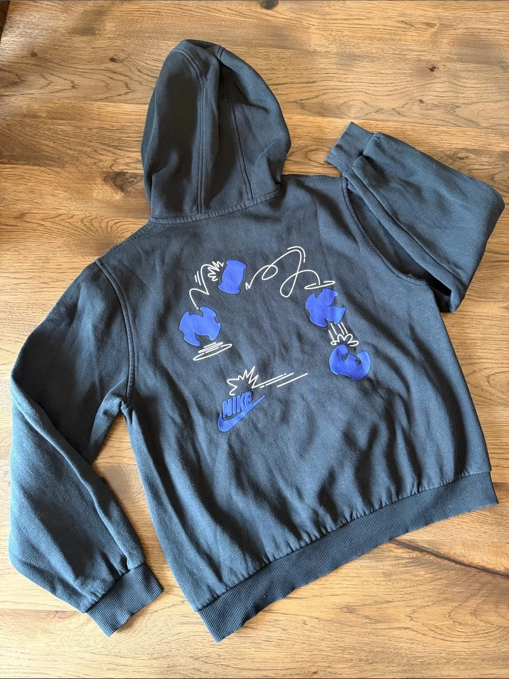 Nike Boys XL Black Hoodie Sweatshirt